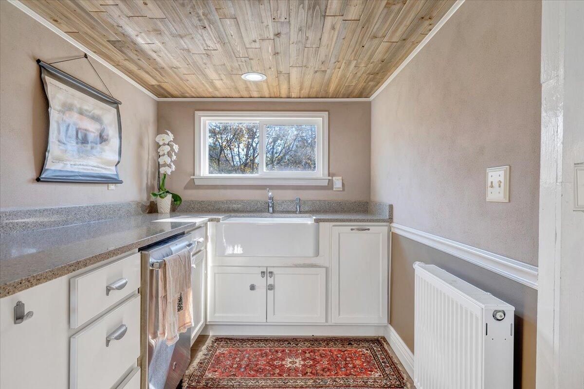 7758 Old Fincastle RD