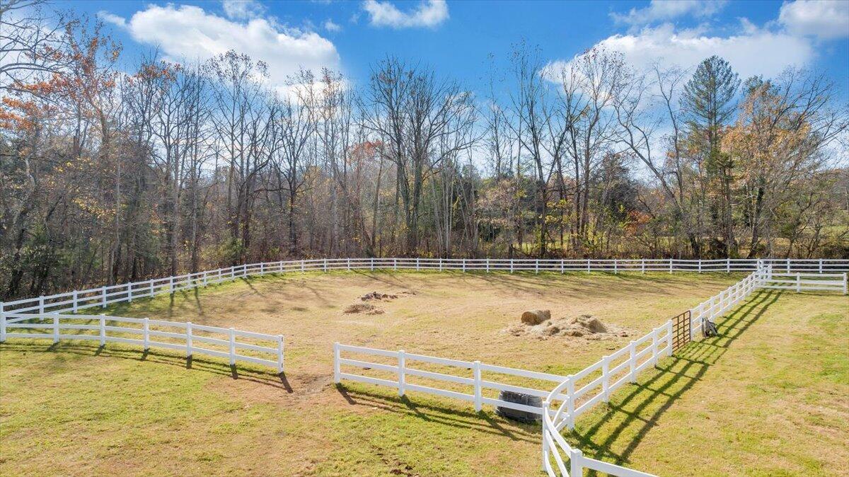 7758 Old Fincastle RD