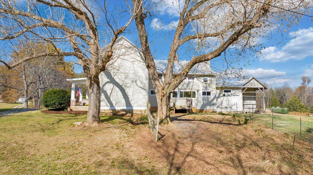 7758 Old Fincastle RD