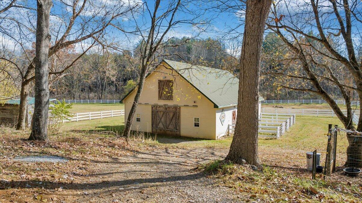 7758 Old Fincastle RD