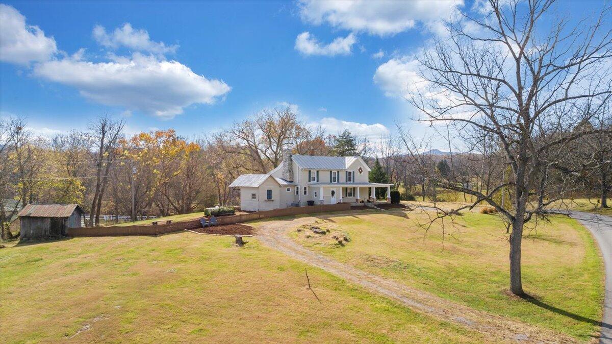 7758 Old Fincastle RD