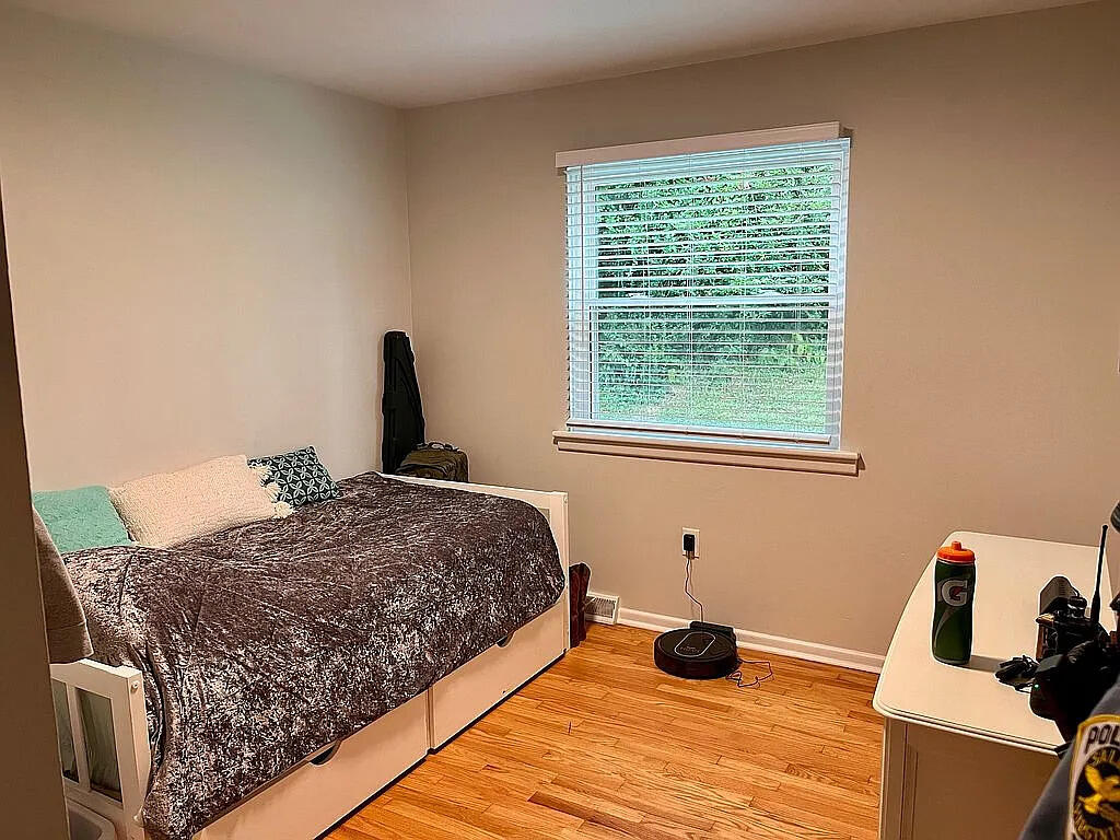 3601 Rolling Hill AVE NW