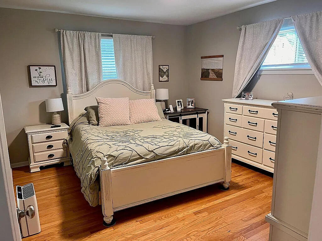 3601 Rolling Hill AVE NW