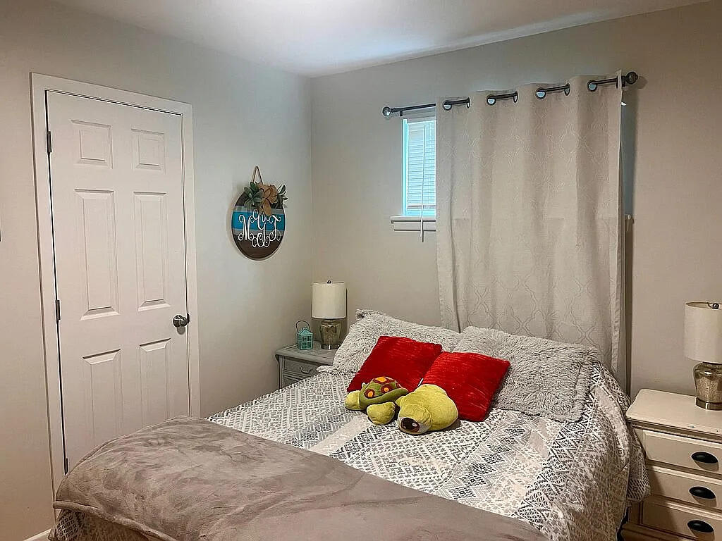 3601 Rolling Hill AVE NW