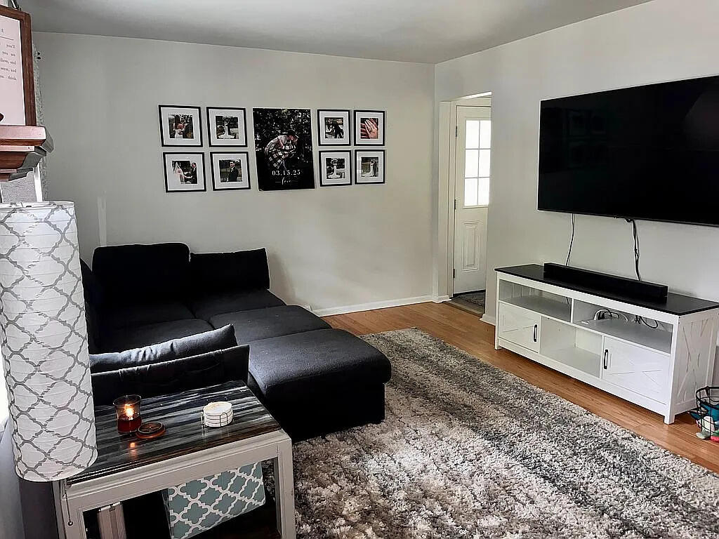 3601 Rolling Hill AVE NW