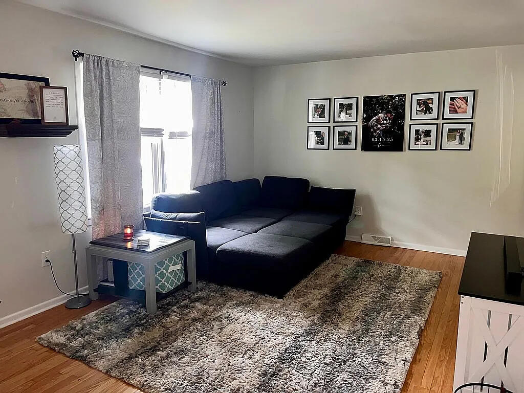 3601 Rolling Hill AVE NW