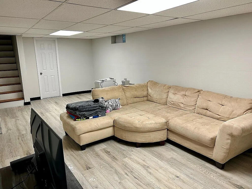 3601 Rolling Hill AVE NW