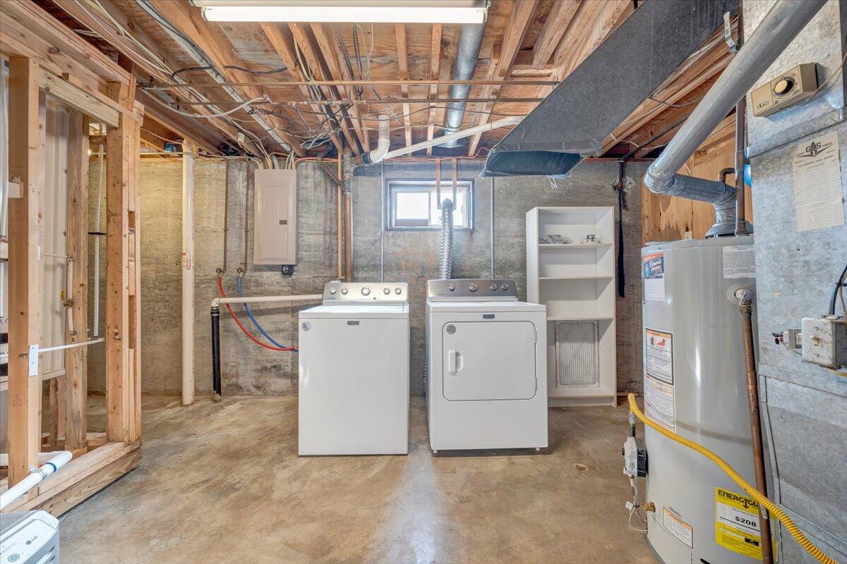 3804 Meadowlark RD