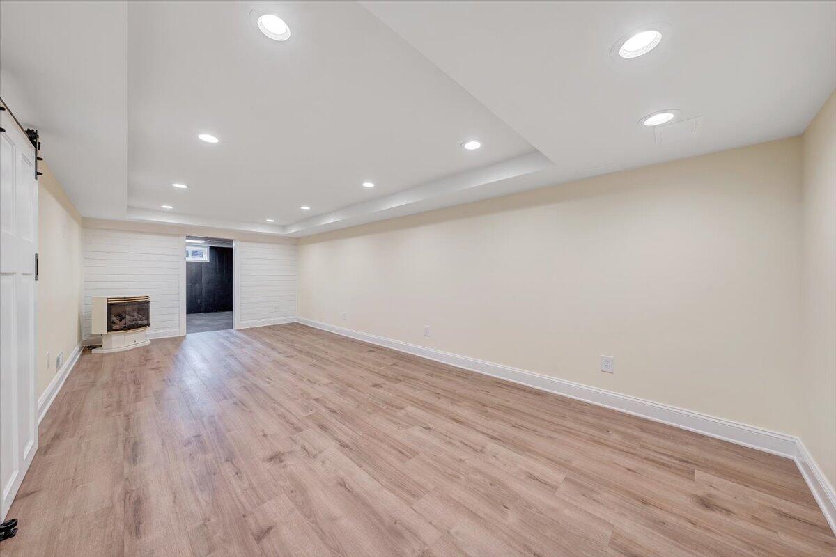 3804 Meadowlark RD