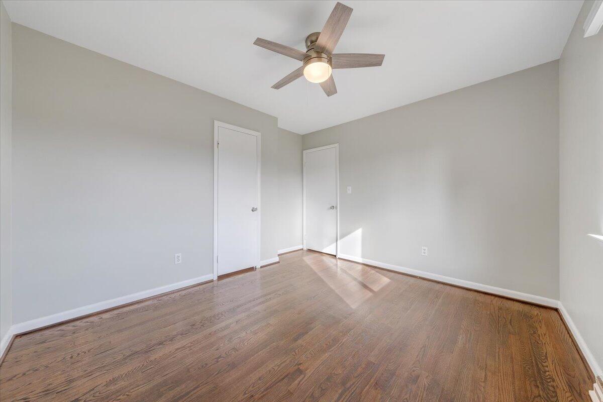 3804 Meadowlark RD