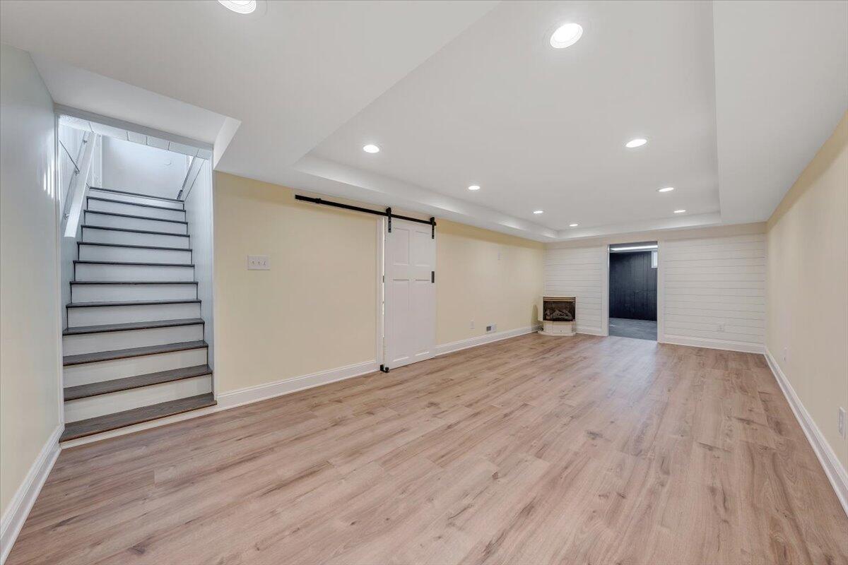 3804 Meadowlark RD