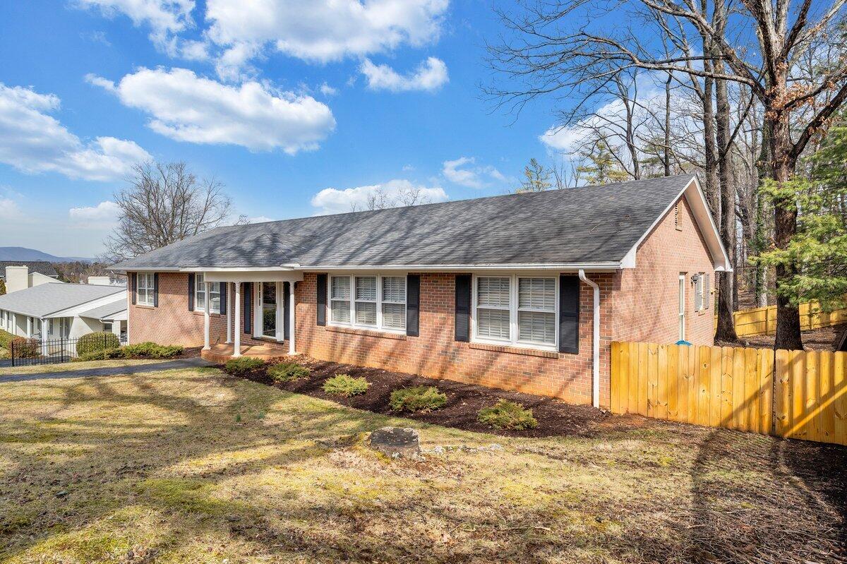 501 Darwin RD SW
