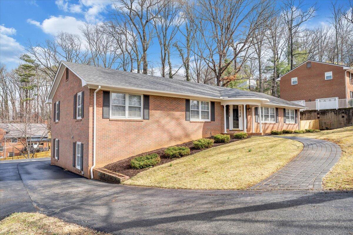 501 Darwin RD SW