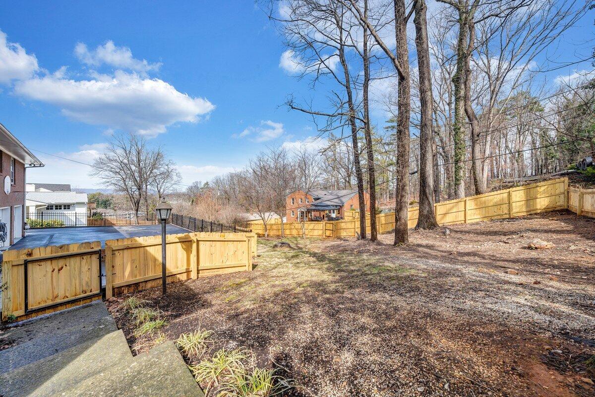501 Darwin RD SW