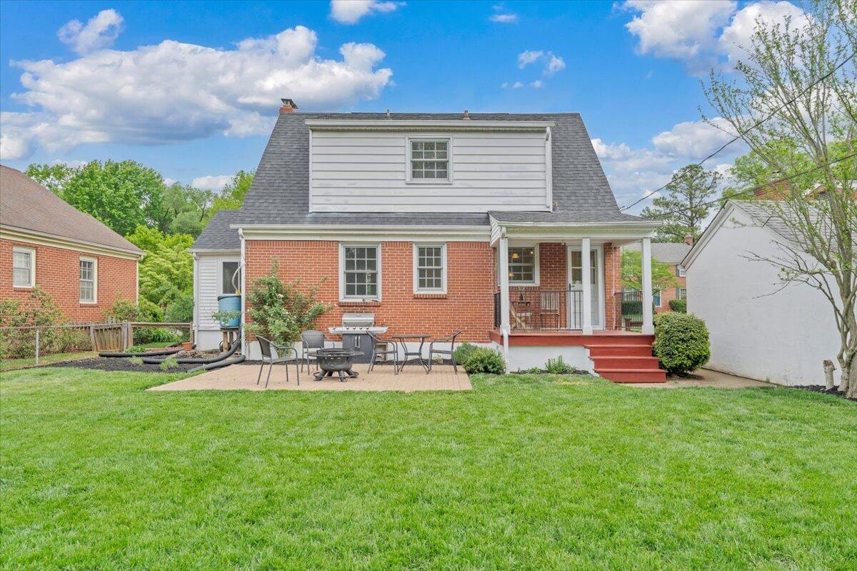 2316 Fairway DR SW