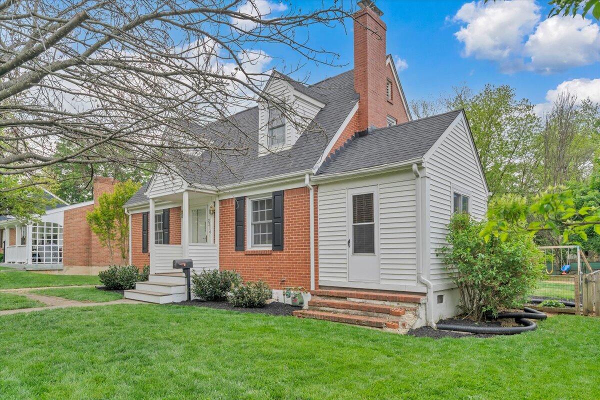 2316 Fairway DR SW