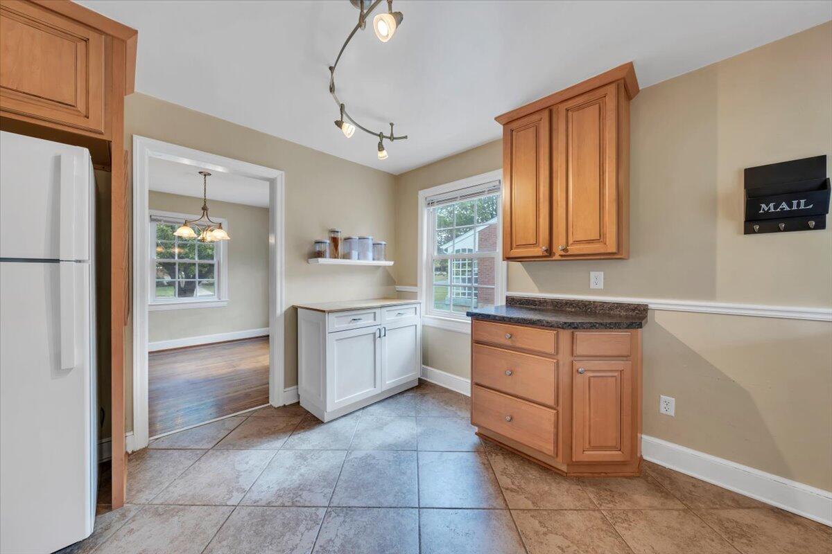 2316 Fairway DR SW