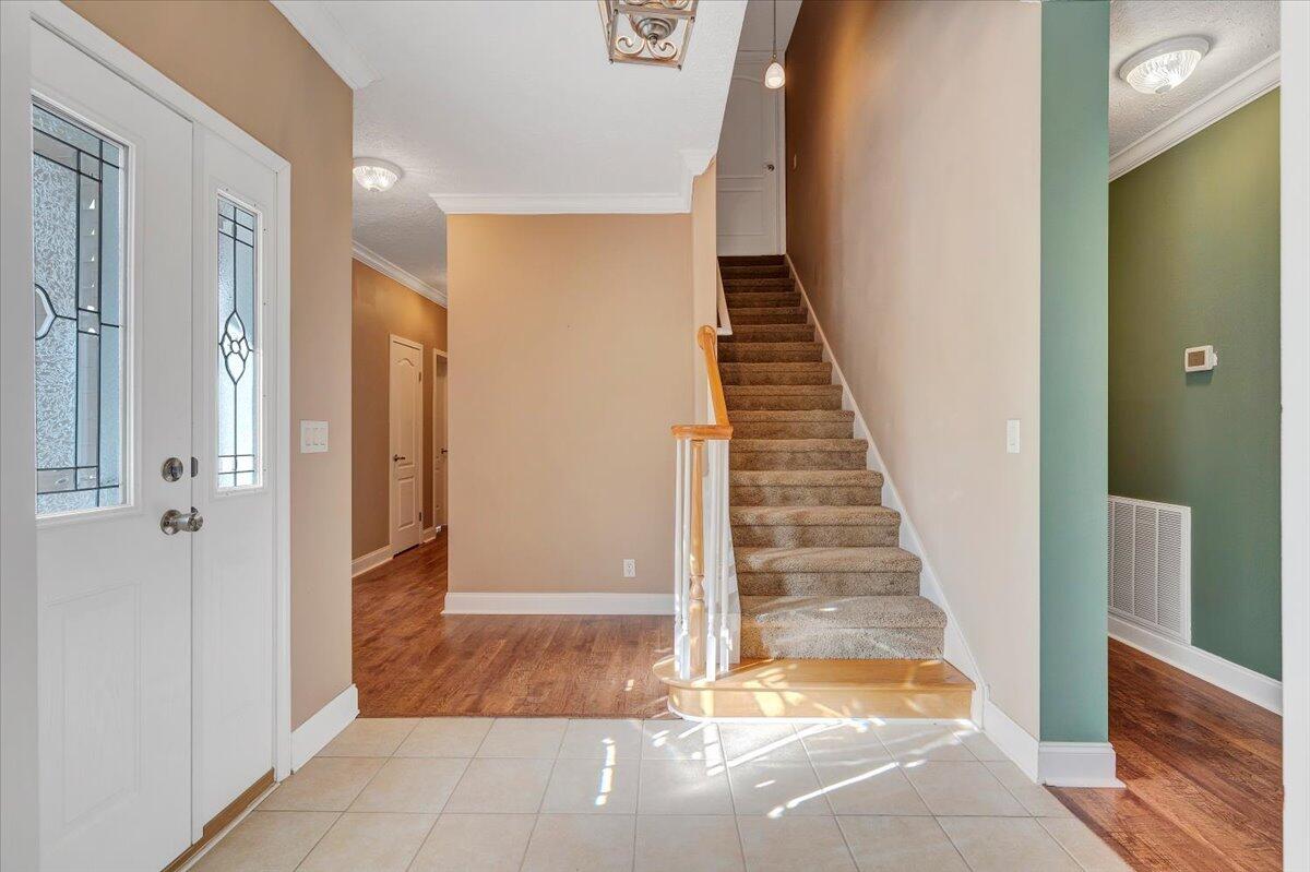 363 Ezra DR