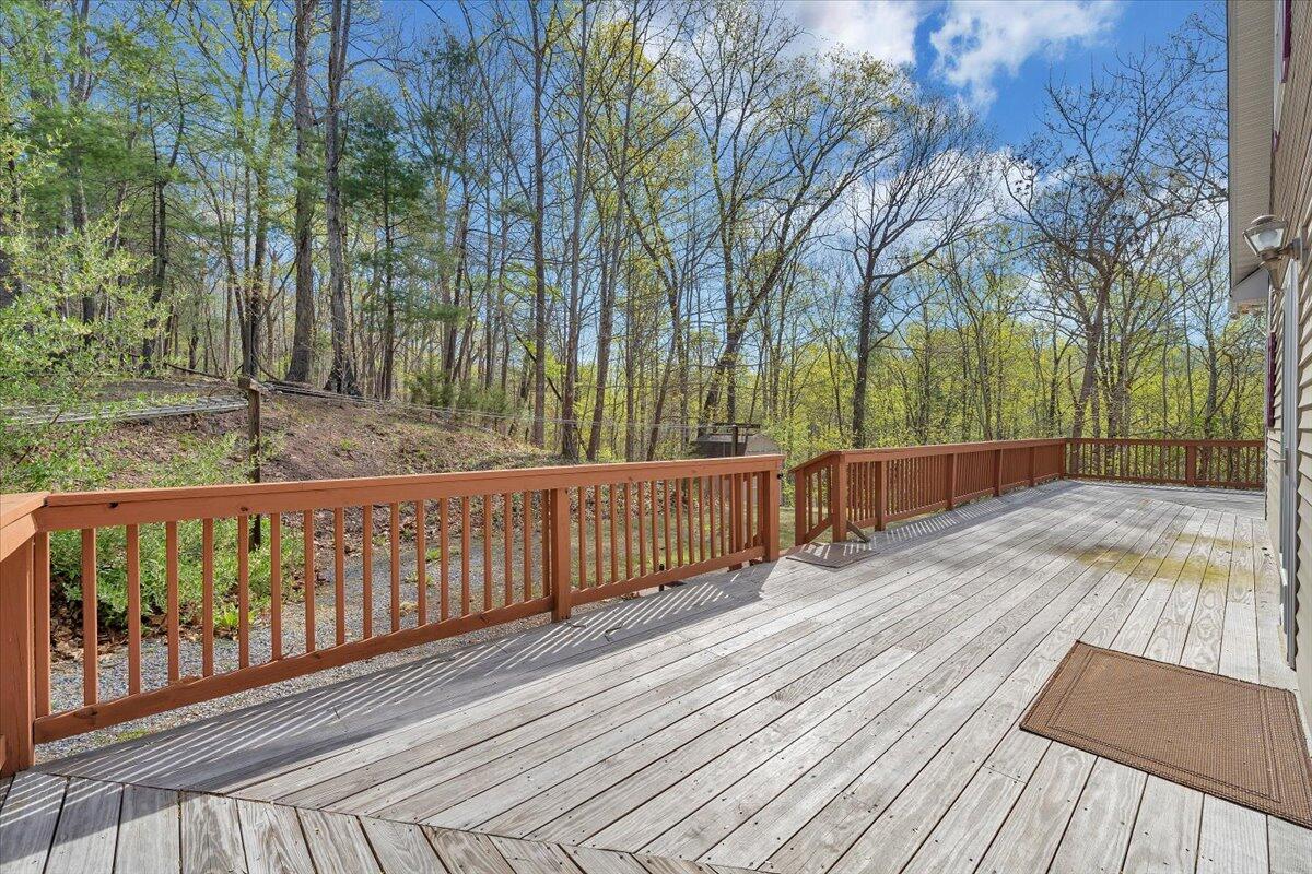 363 Ezra DR