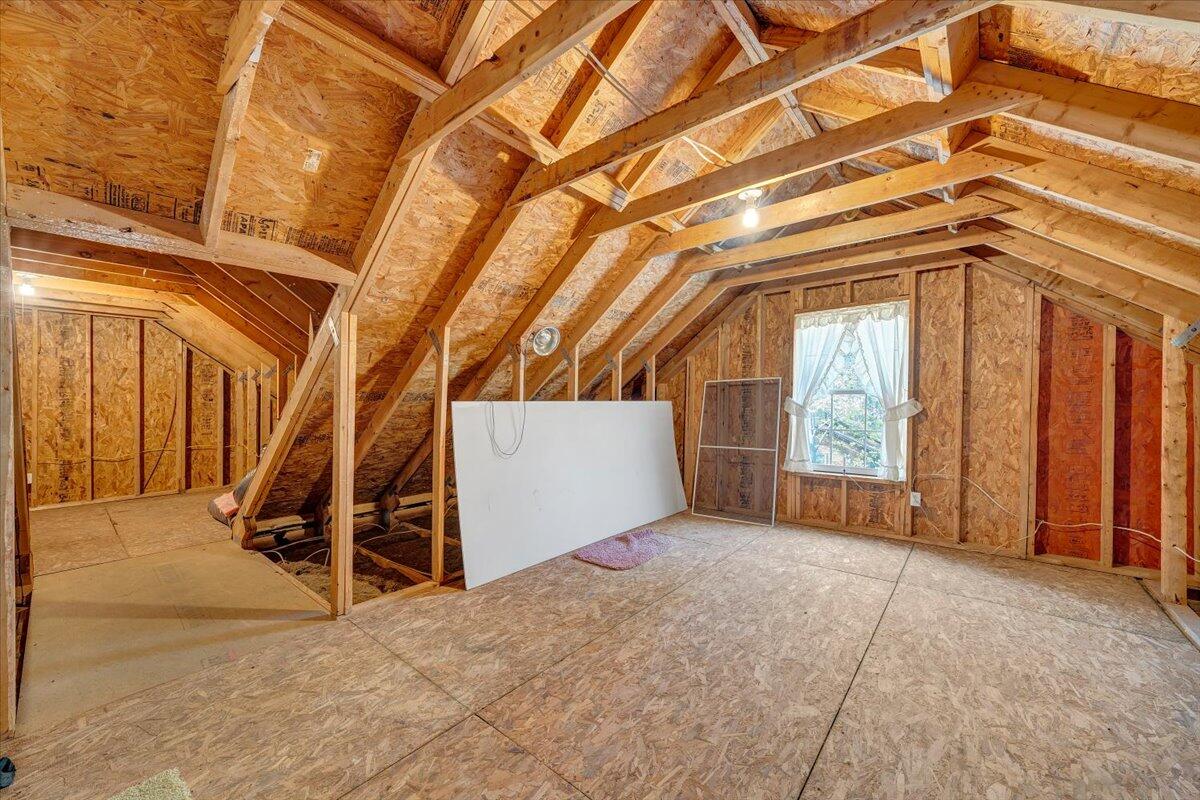 363 Ezra DR