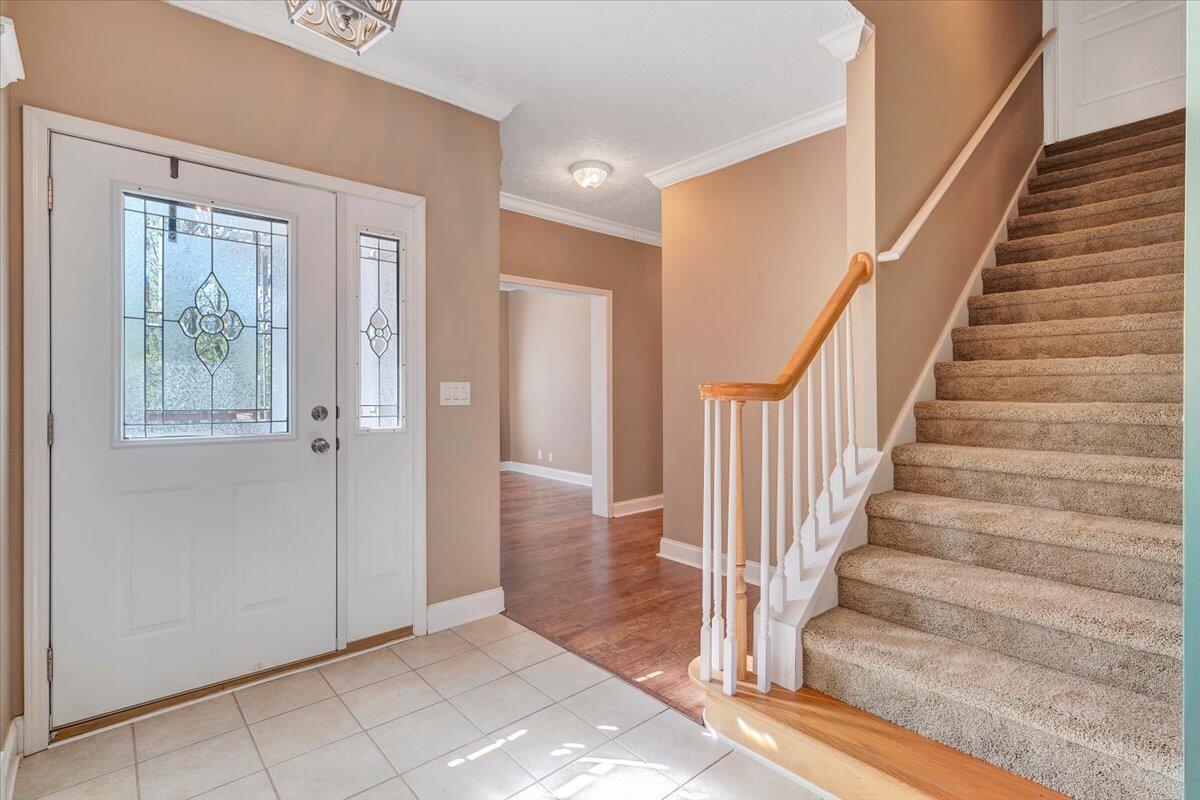 363 Ezra DR