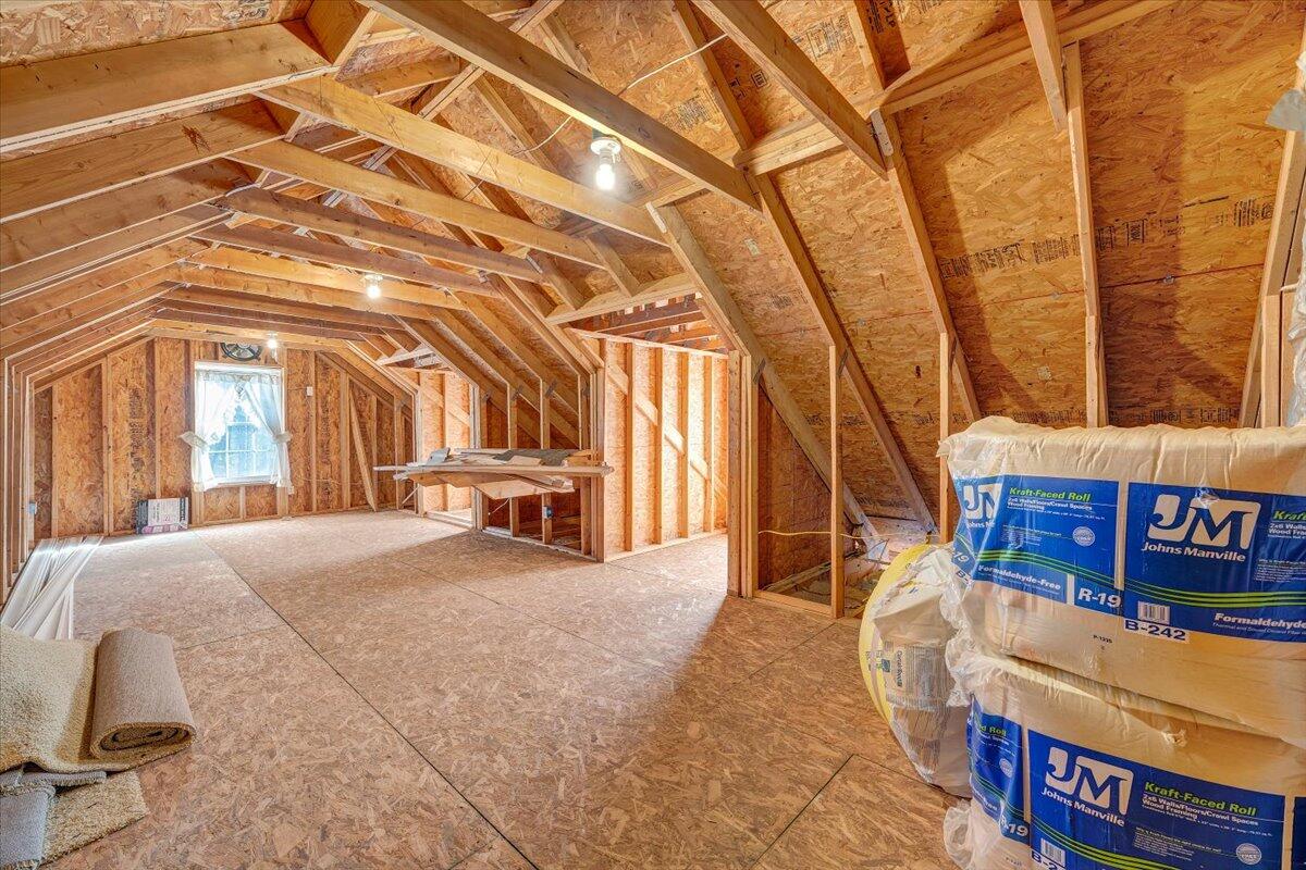 363 Ezra DR
