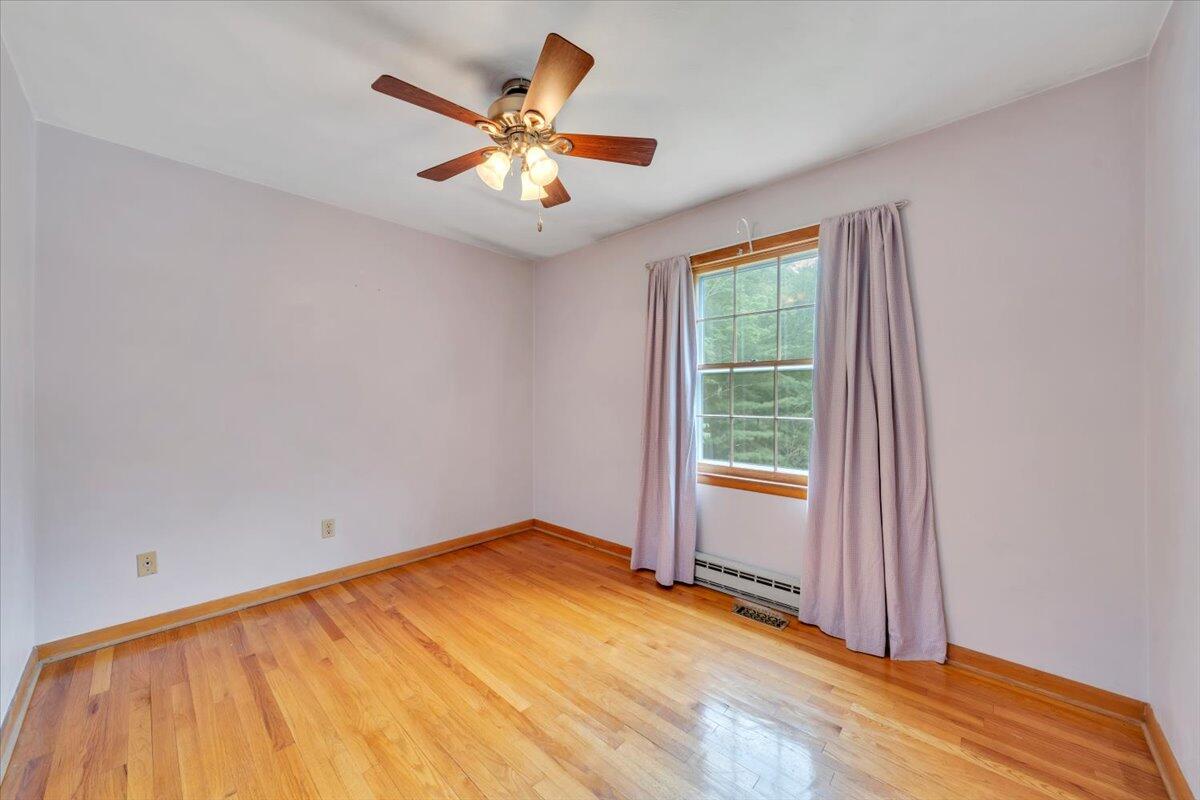 811 Arcadia RD