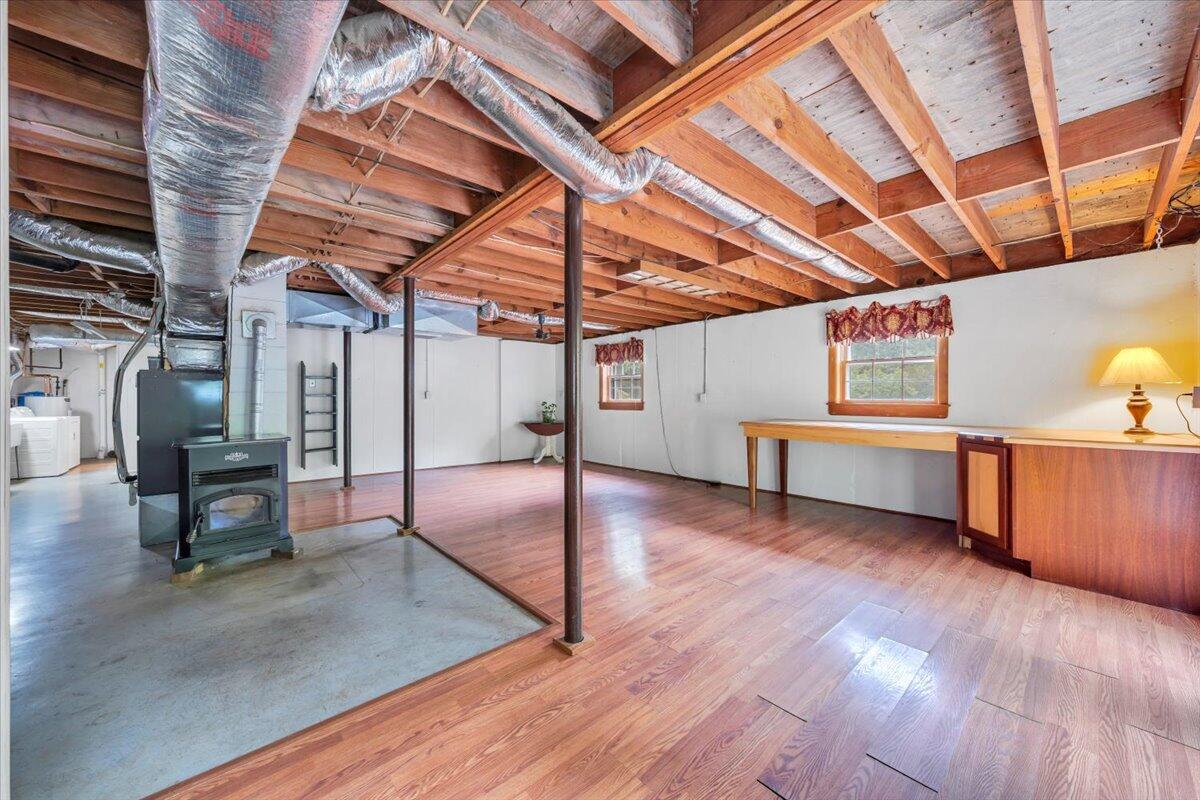 811 Arcadia RD