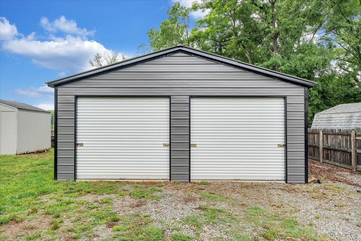 813 Orlando CT