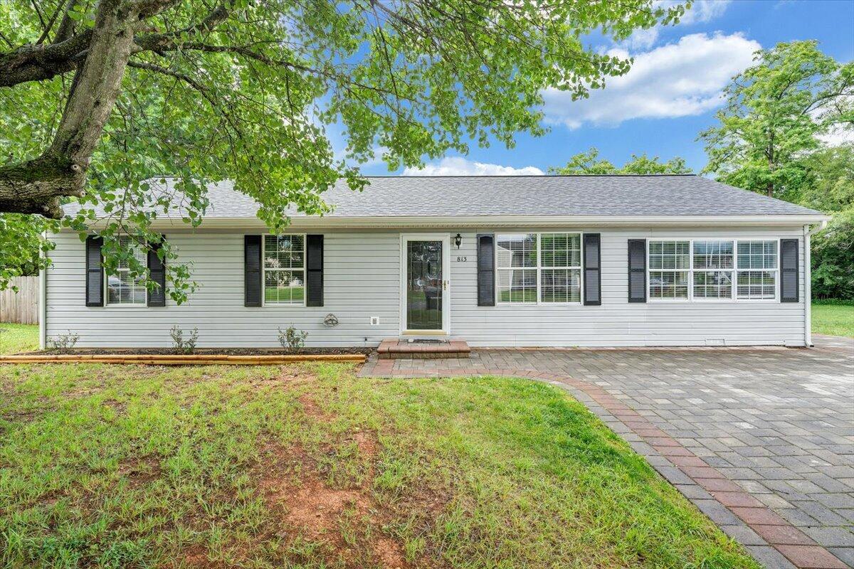 813 Orlando CT