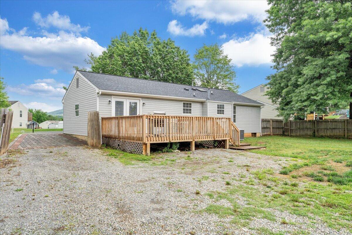 813 Orlando CT