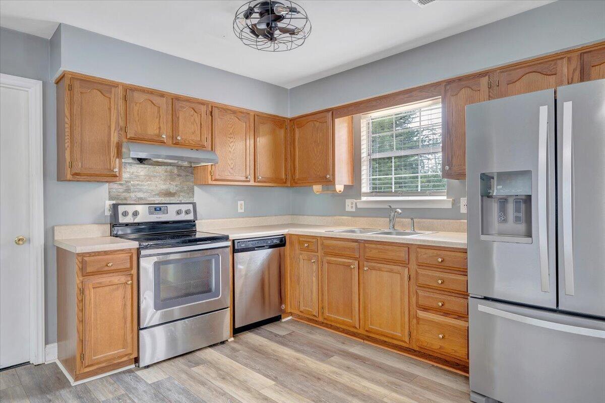 813 Orlando CT
