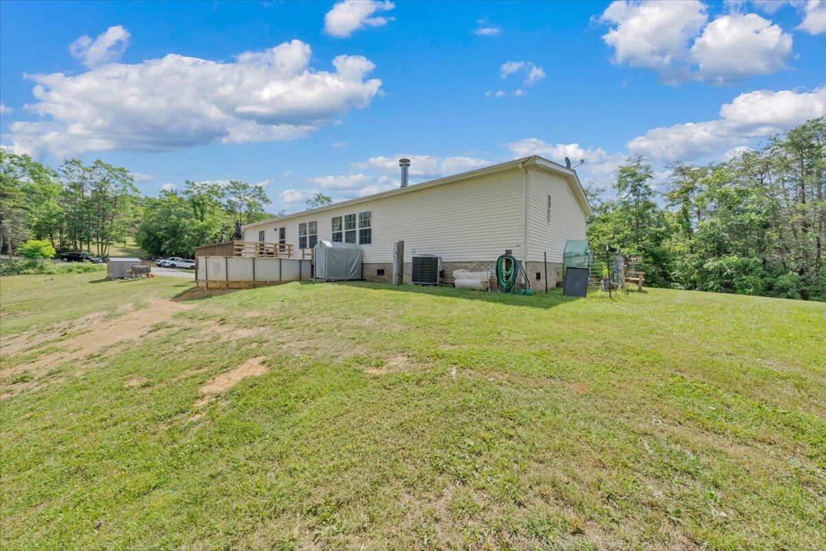 833 Gravel Hill RD