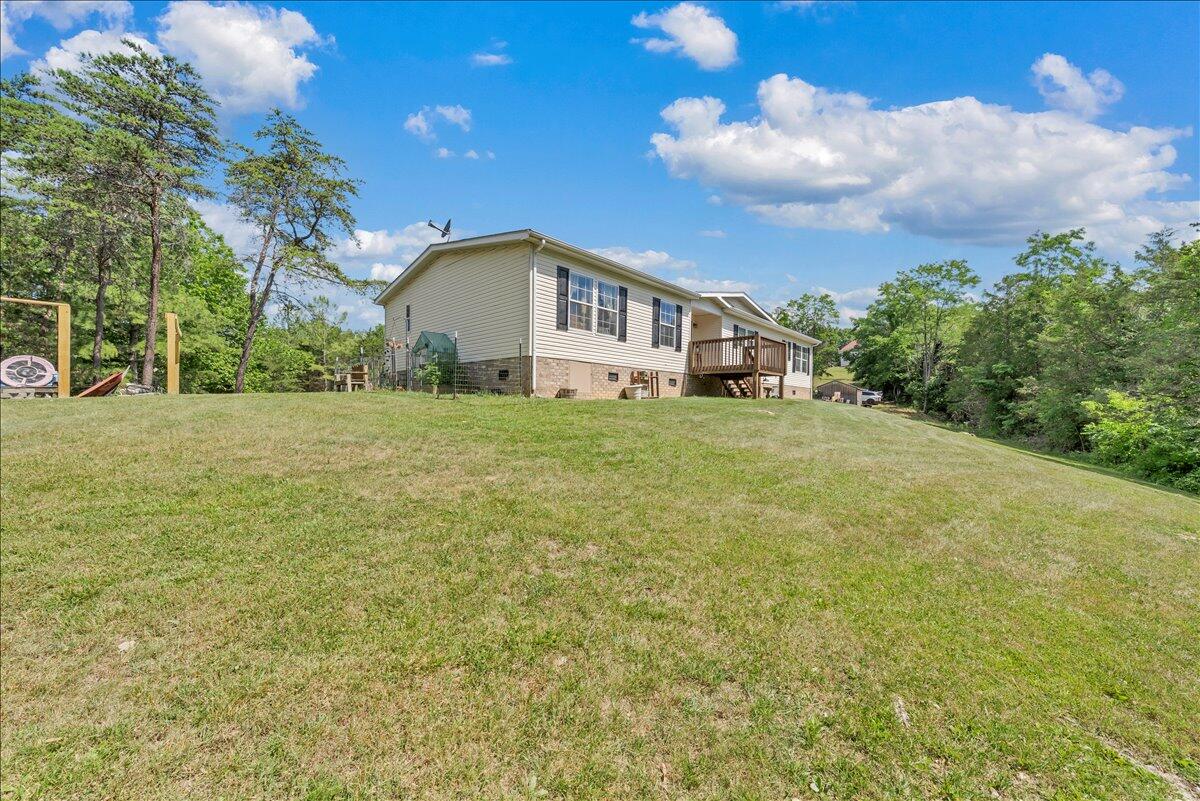 833 Gravel Hill RD