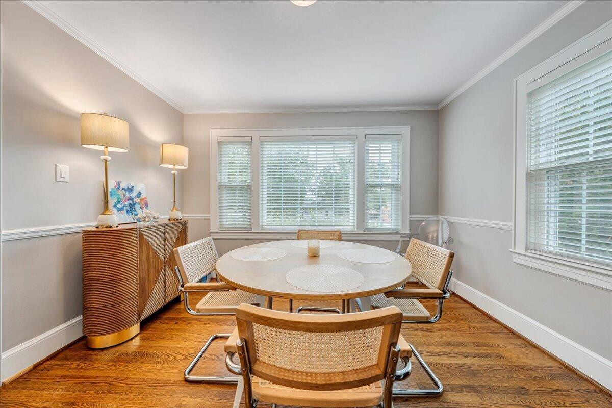 27 Hawthorn RD