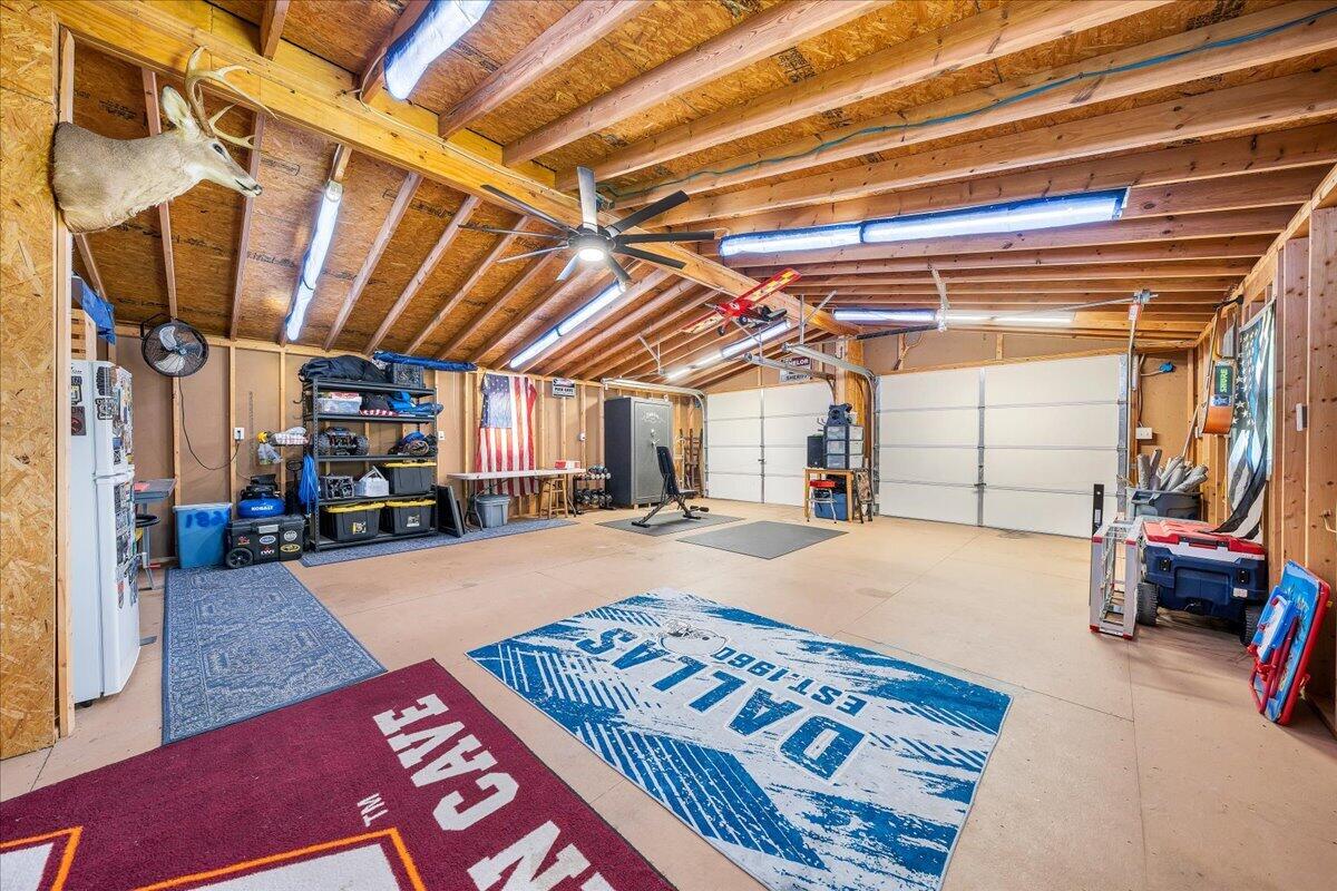 1828 Lawndale AVE