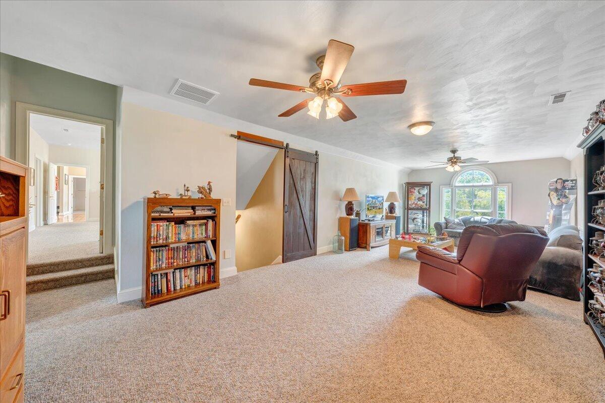 544 Pico RD