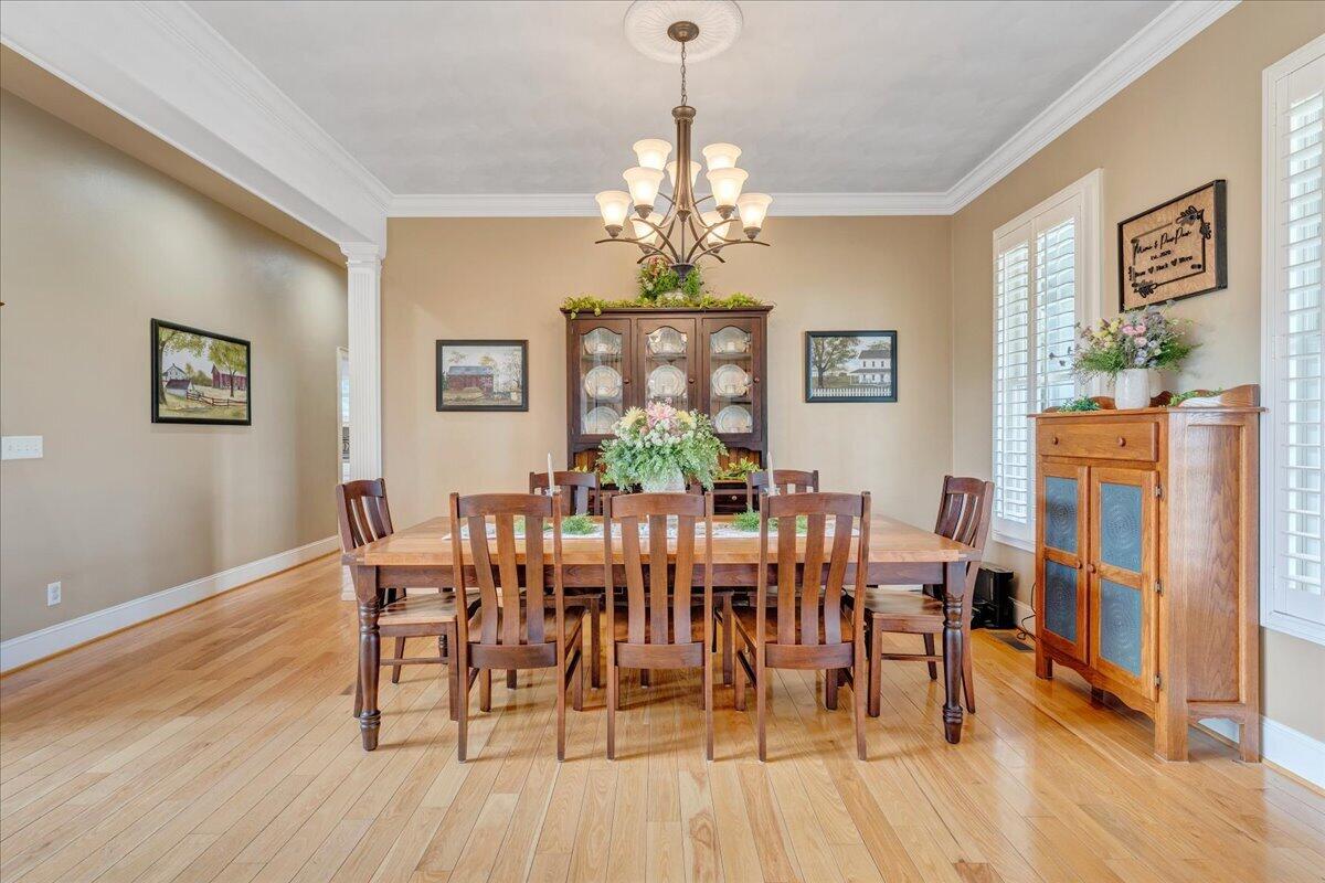 544 Pico RD