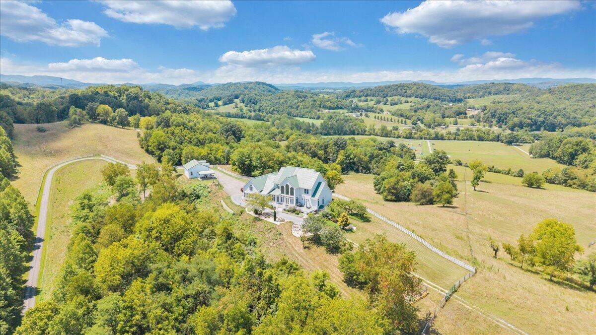 544 Pico RD