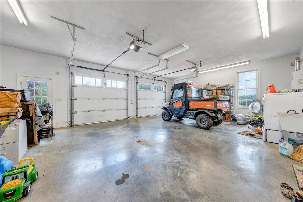544 Pico RD