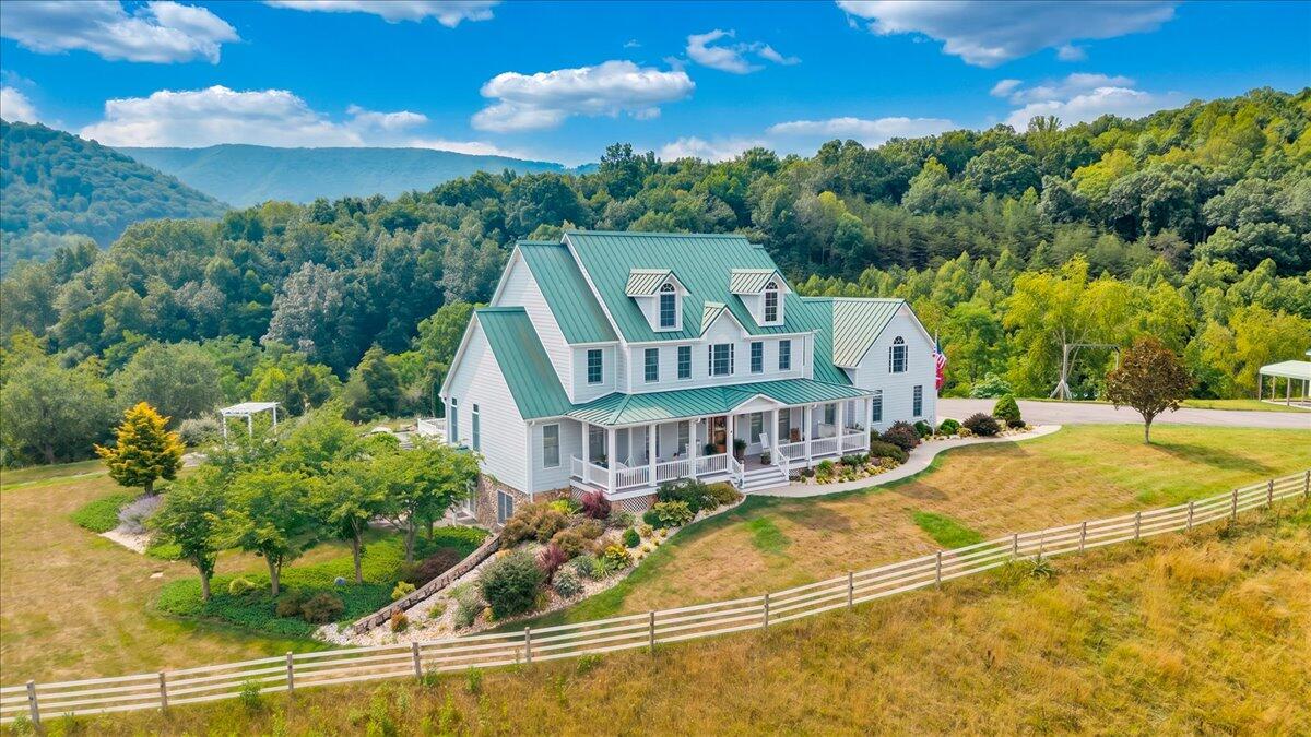 544 Pico RD