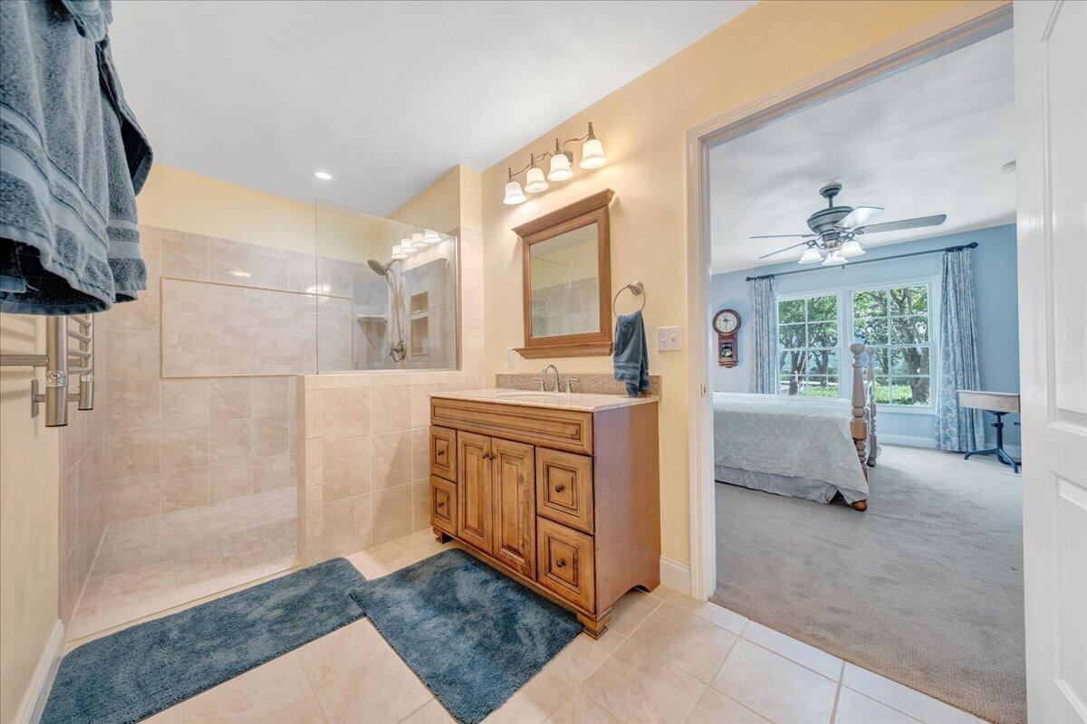 544 Pico RD