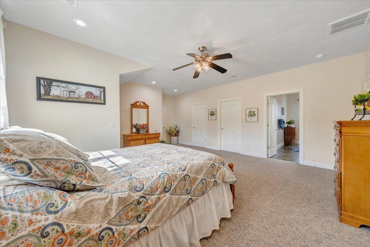 544 Pico RD