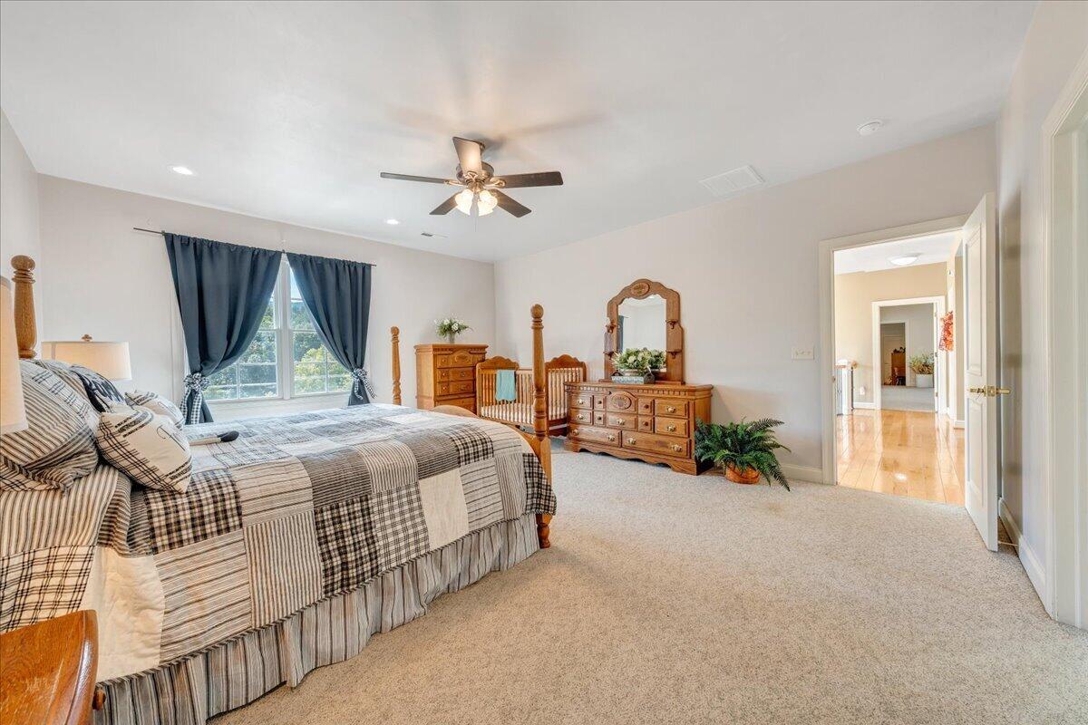 544 Pico RD