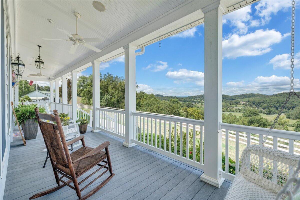 544 Pico RD