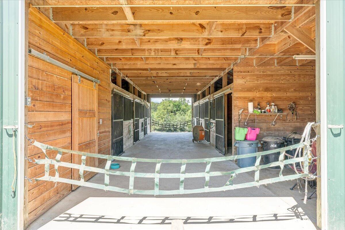 544 Pico RD
