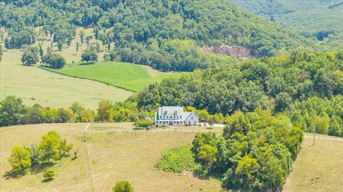 544 Pico RD