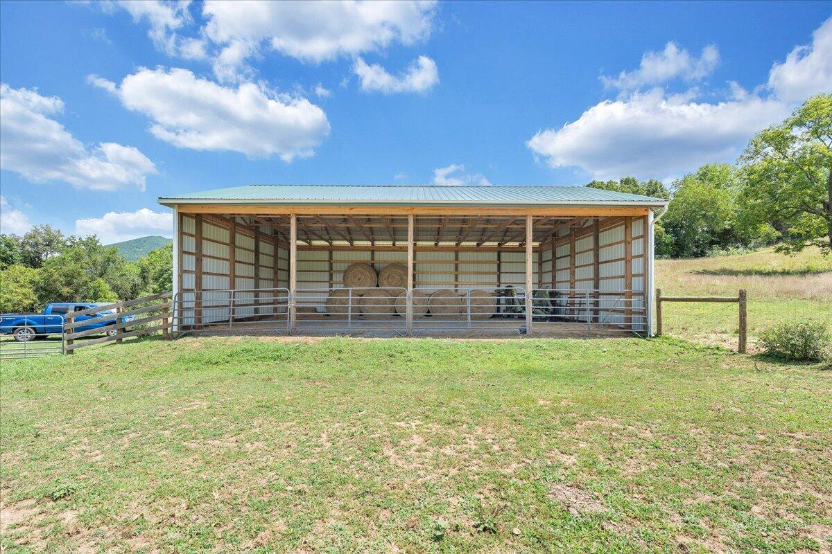 544 Pico RD