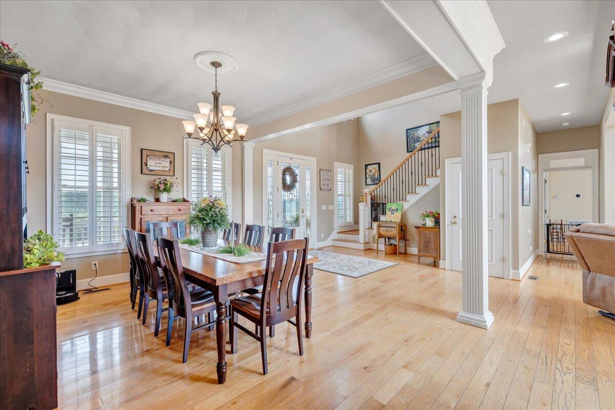 544 Pico RD