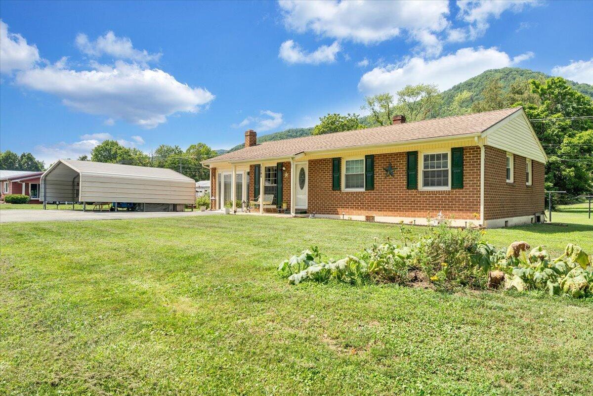 1106 Kanawha ST